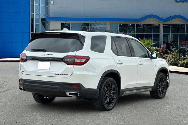 new 2025 Honda Pilot car, priced at $55,131
