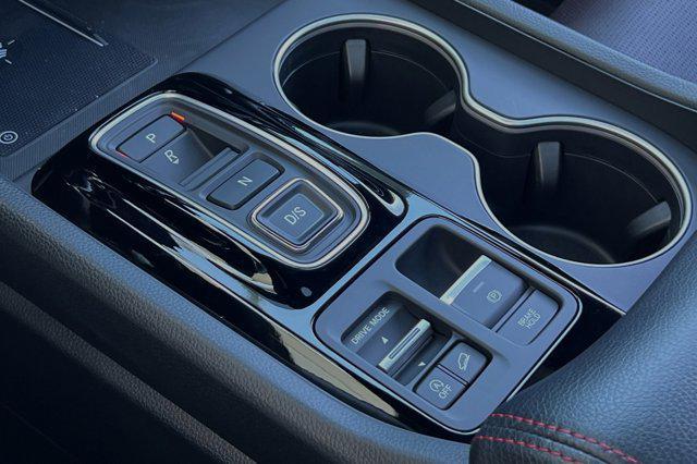 new 2025 Honda Pilot car, priced at $55,131