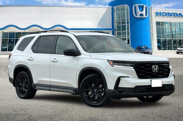 new 2025 Honda Pilot car, priced at $55,131