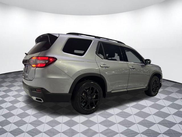 new 2025 Honda Pilot car, priced at $50,531