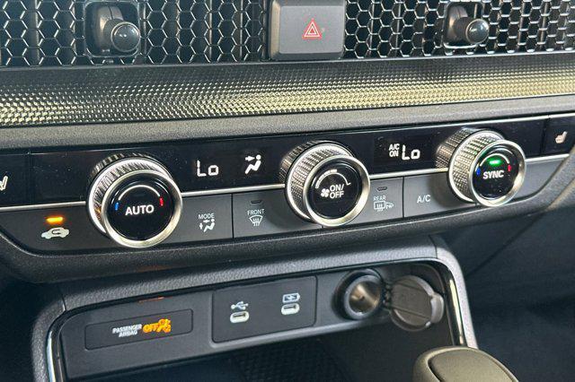 new 2026 Honda CR-V Hybrid car, priced at $39,181