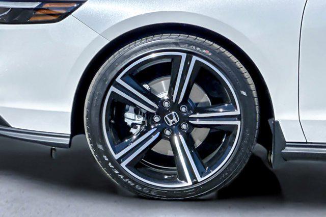 new 2025 Honda Accord Hybrid car, priced at $35,305