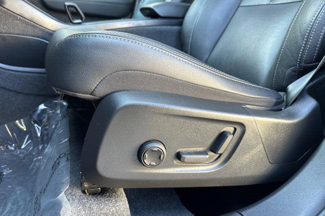 used 2024 Volvo XC40 car, priced at $26,497