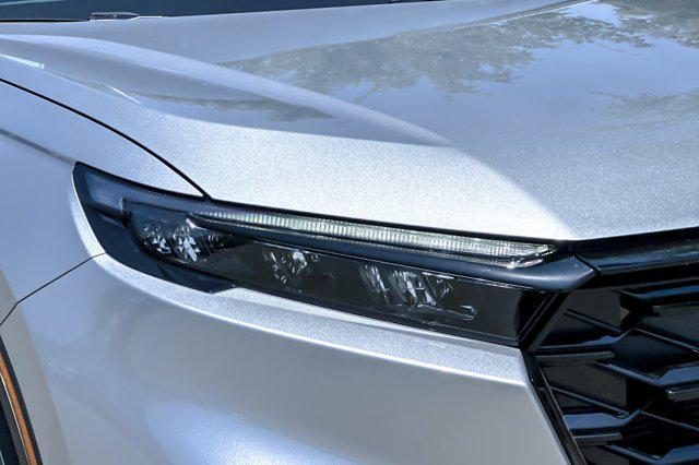 new 2026 Honda CR-V Hybrid car, priced at $37,080