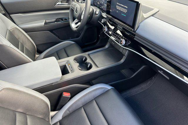 new 2025 Honda Prologue car, priced at $55,591