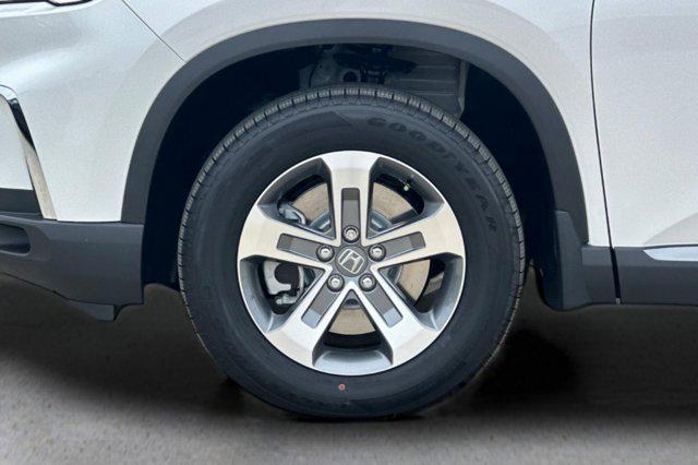 new 2025 Honda Pilot car, priced at $46,551