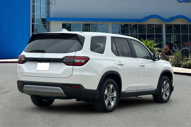 new 2025 Honda Pilot car, priced at $46,551