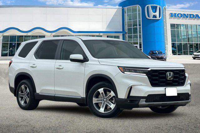 new 2025 Honda Pilot car, priced at $46,551