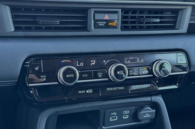 new 2025 Honda Pilot car, priced at $46,551