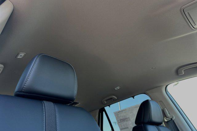 new 2025 Honda Pilot car, priced at $46,551