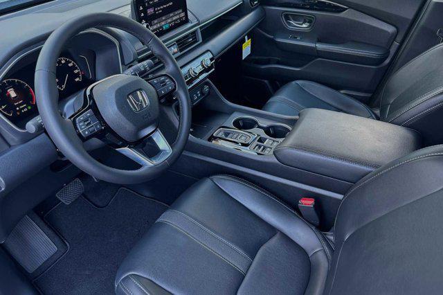 new 2025 Honda Pilot car, priced at $49,350