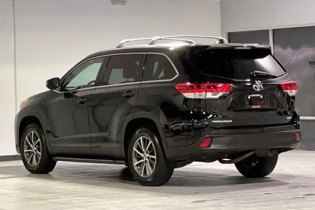 used 2019 Toyota Highlander car, priced at $24,399