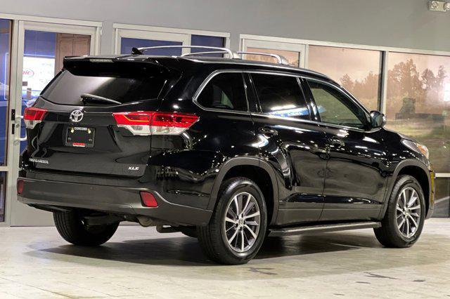 used 2019 Toyota Highlander car, priced at $24,399