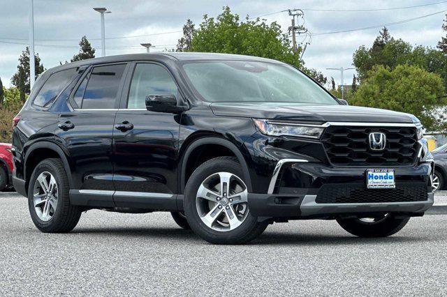 new 2025 Honda Pilot car, priced at $44,895