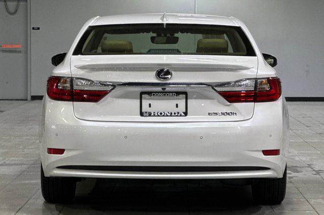 used 2016 Lexus ES 300h car, priced at $20,999