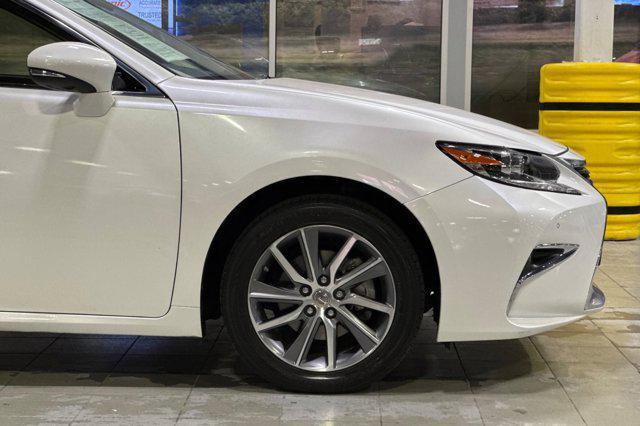 used 2016 Lexus ES 300h car, priced at $20,999