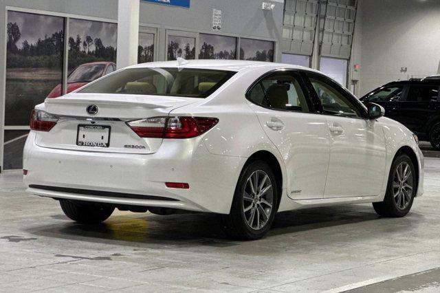 used 2016 Lexus ES 300h car, priced at $20,999