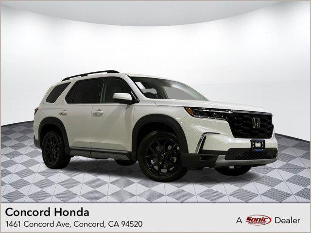 new 2025 Honda Pilot car, priced at $50,861