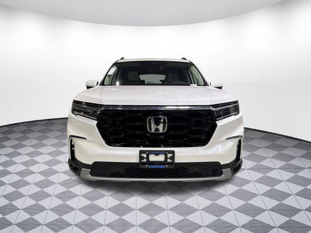 new 2025 Honda Pilot car, priced at $51,651