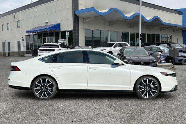 new 2025 Honda Accord Hybrid car, priced at $40,950