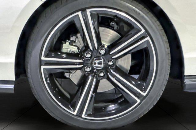 new 2025 Honda Accord Hybrid car, priced at $33,981
