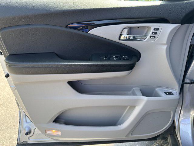 used 2022 Honda Pilot car, priced at $39,999
