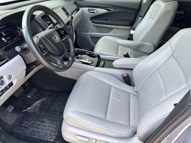 used 2022 Honda Pilot car, priced at $39,999