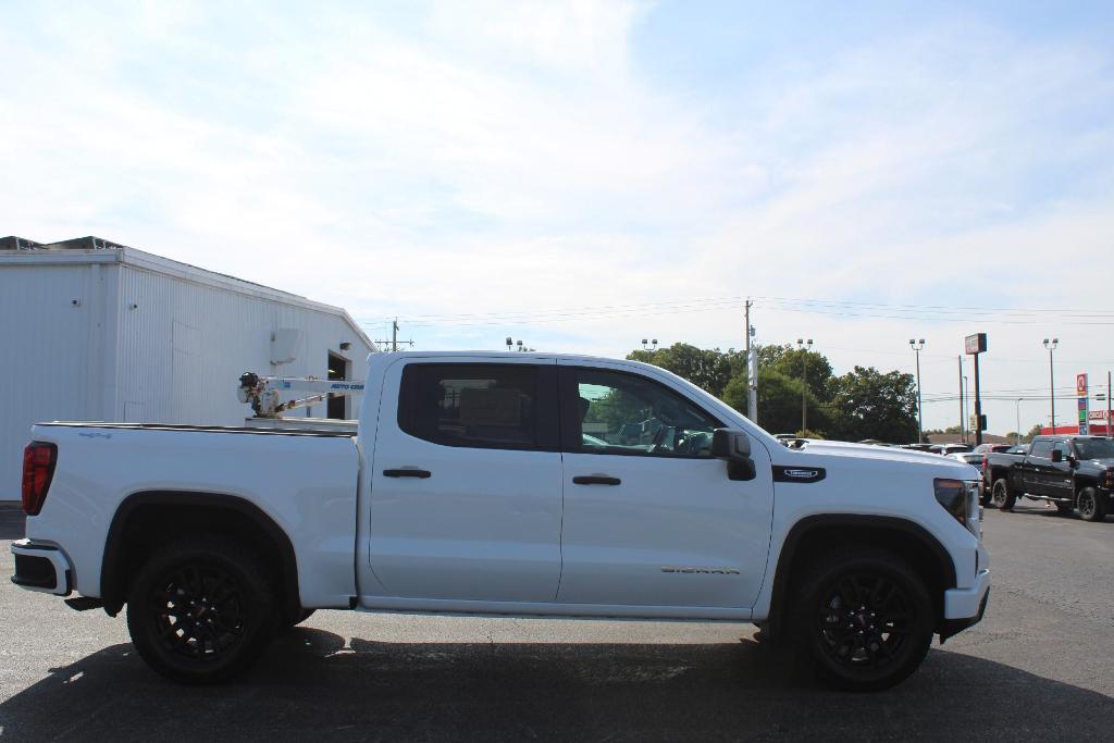 new 2024 GMC Sierra 1500 car, priced at $44,365