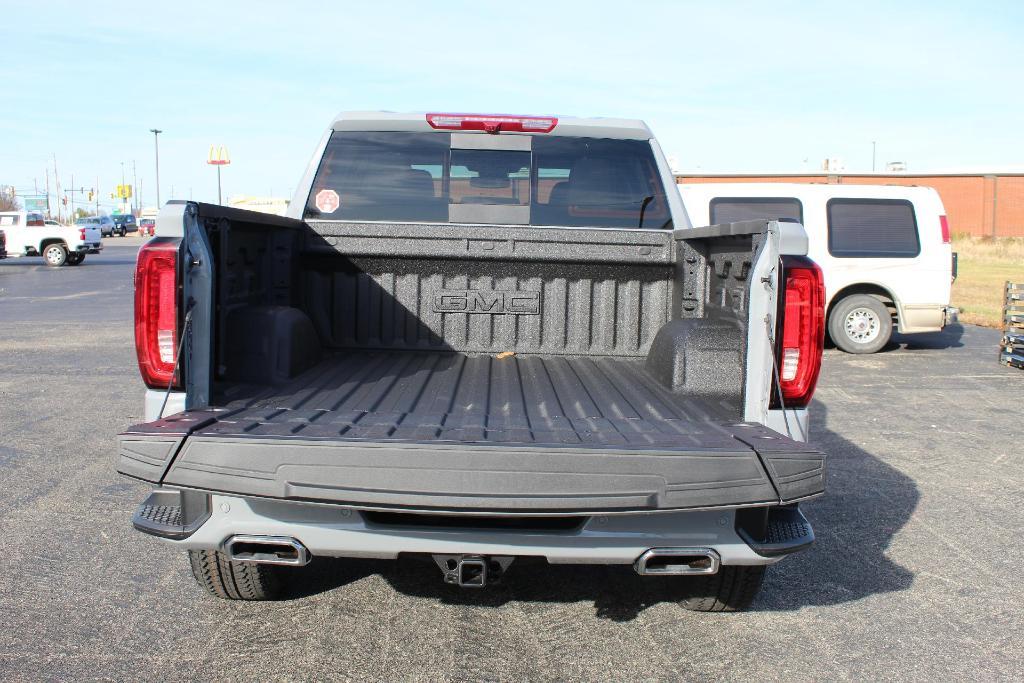 new 2025 GMC Sierra 1500 car, priced at $71,130