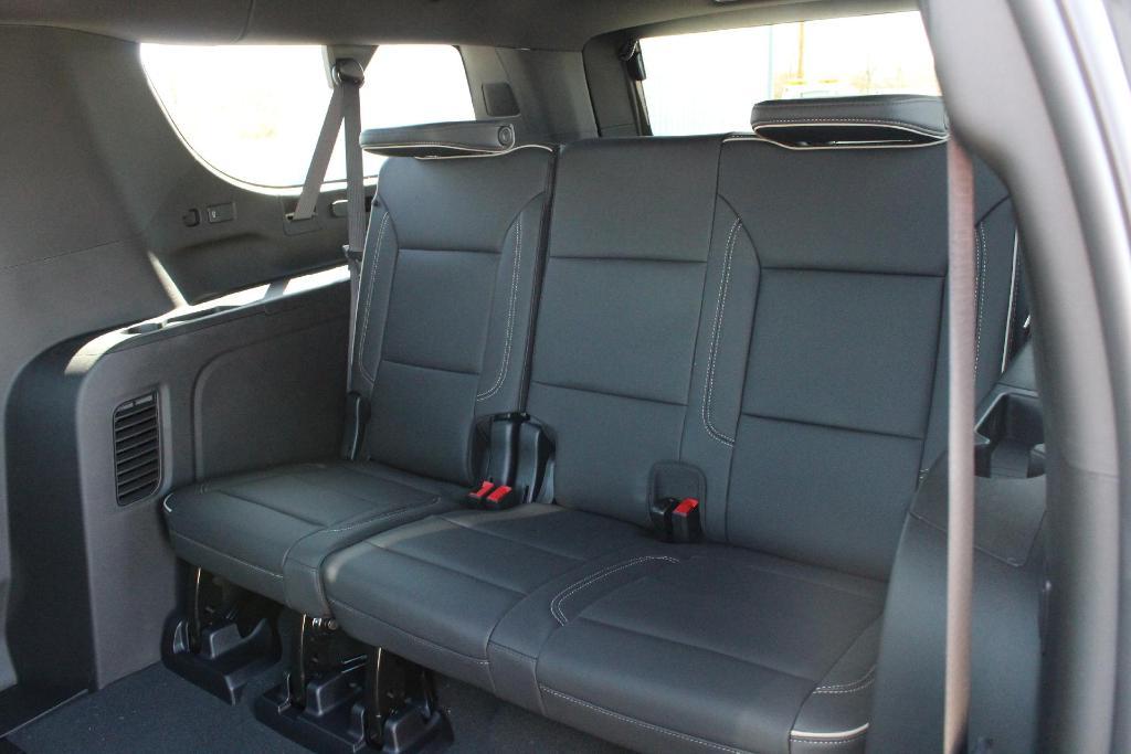 new 2025 Chevrolet Suburban car, priced at $88,589