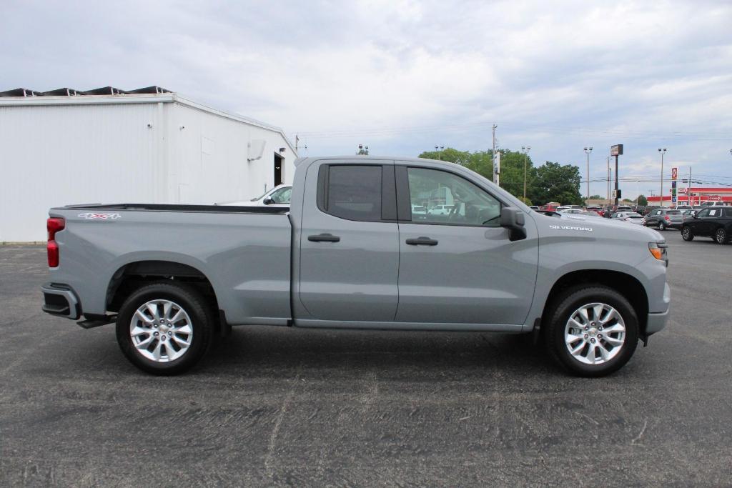 new 2024 Chevrolet Silverado 1500 car, priced at $41,275