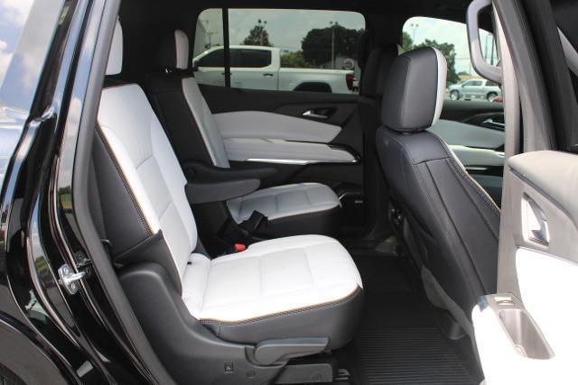 used 2025 Chevrolet Traverse car, priced at $53,973