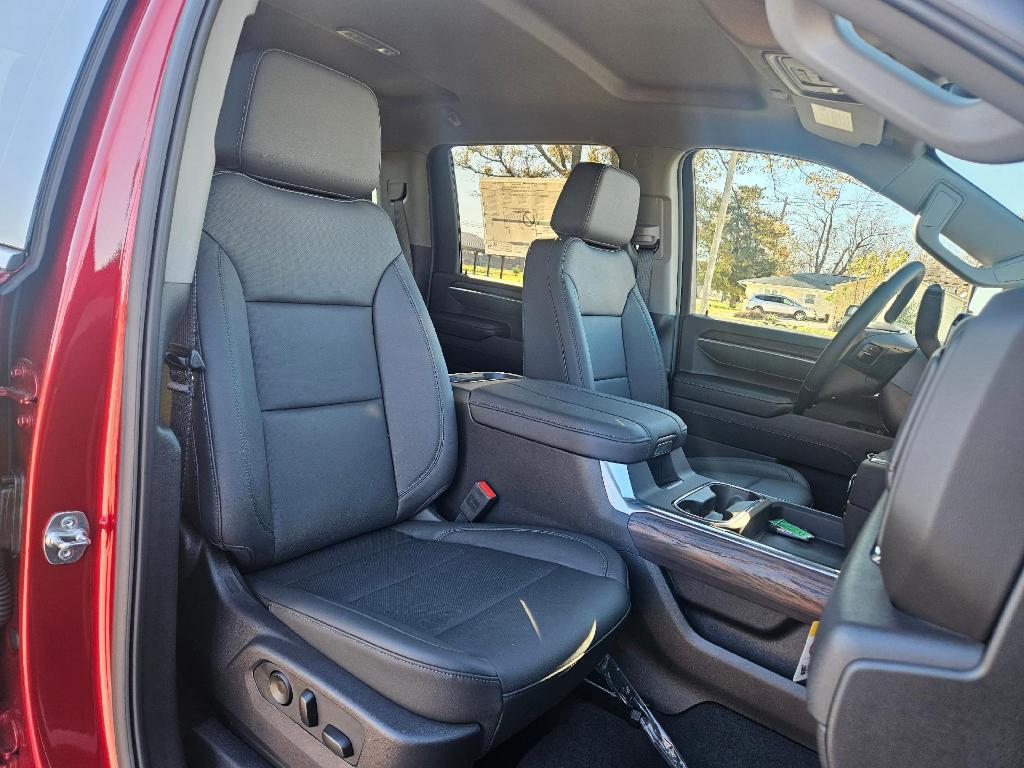 new 2025 GMC Sierra 2500 car, priced at $83,245