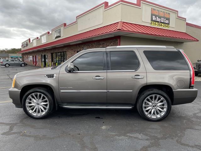 used 2012 Cadillac Escalade car, priced at $17,995