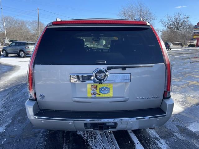 used 2008 Cadillac Escalade car, priced at $16,995