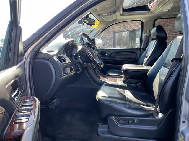 used 2008 Cadillac Escalade car, priced at $16,995
