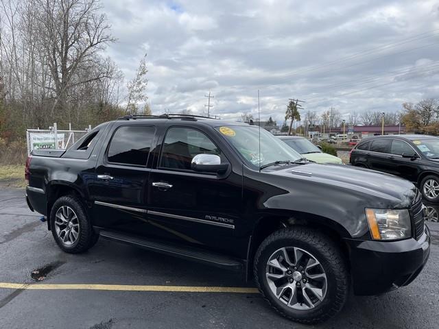 used 2011 Chevrolet Avalanche car, priced at $11,995