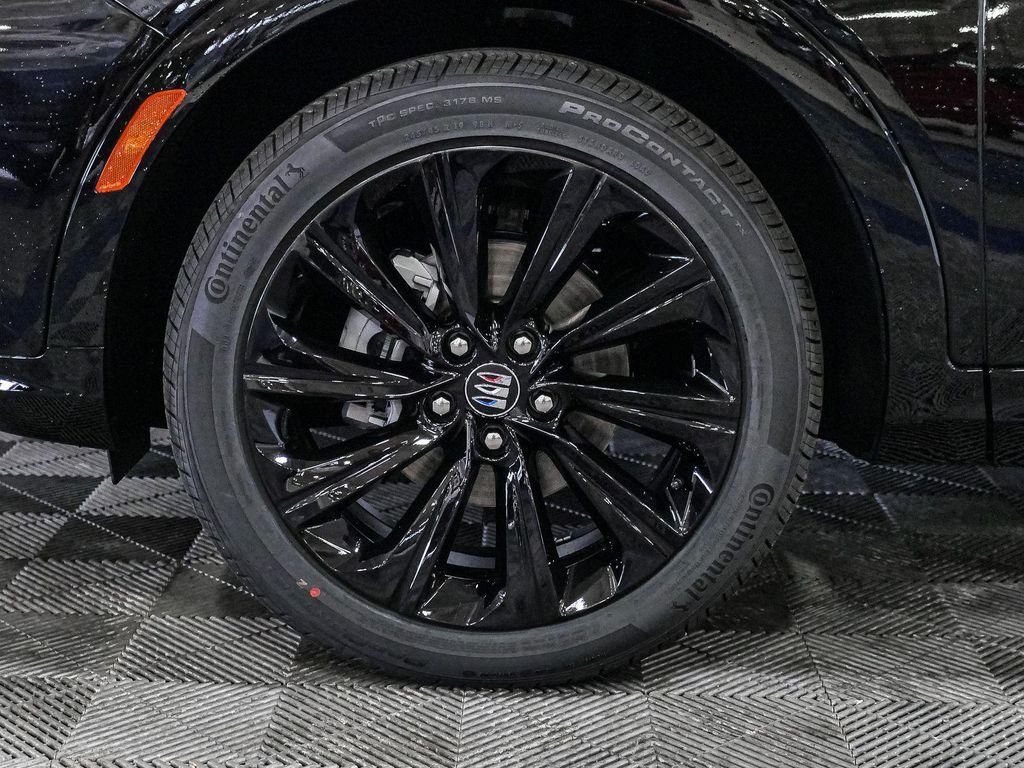 new 2025 Buick Envista car, priced at $30,155