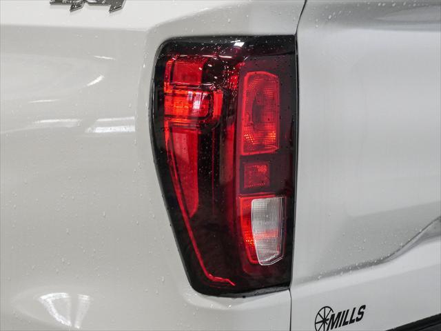 new 2025 GMC Sierra 1500 car, priced at $44,122