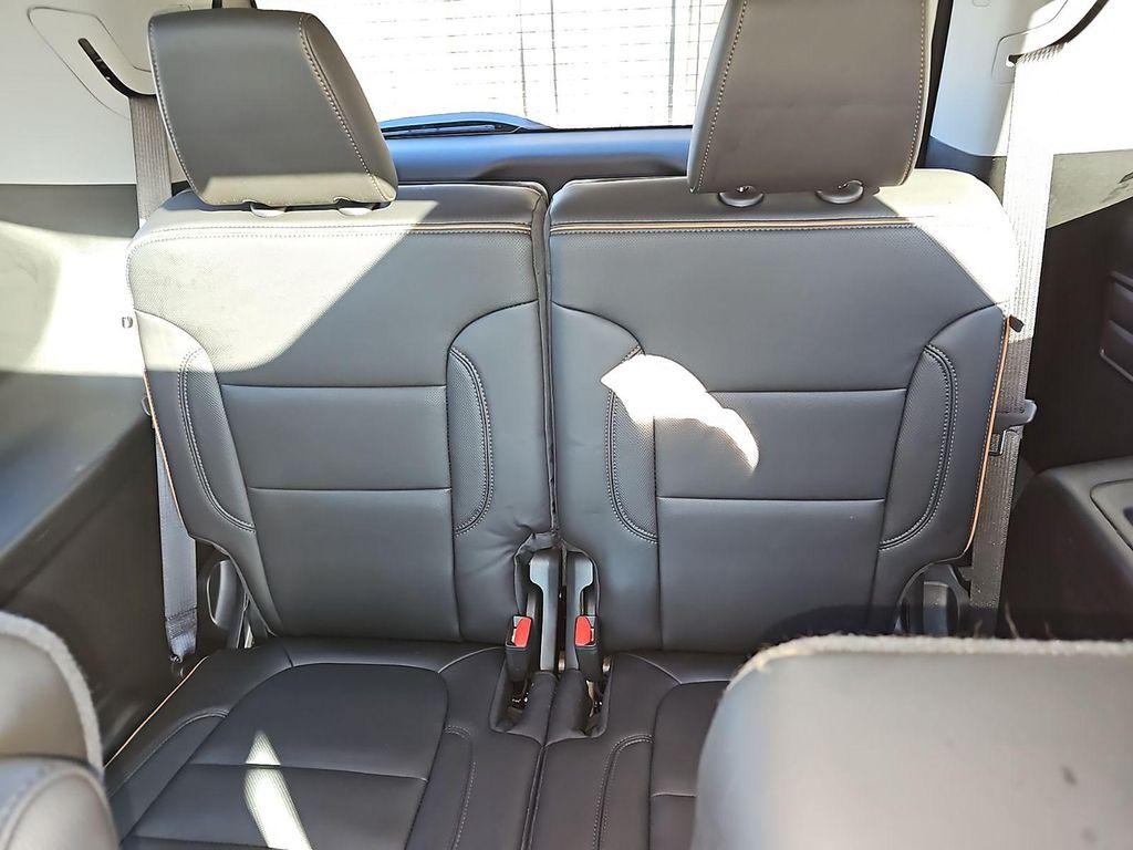 used 2023 GMC Acadia car, priced at $34,999