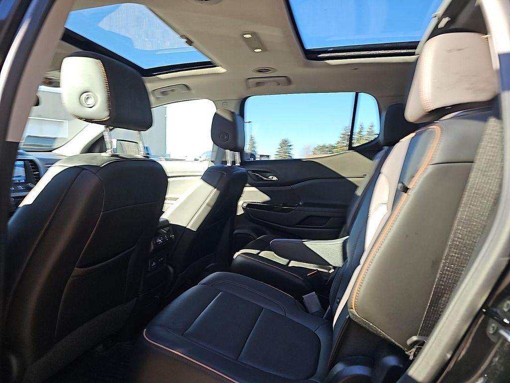 used 2023 GMC Acadia car, priced at $34,999