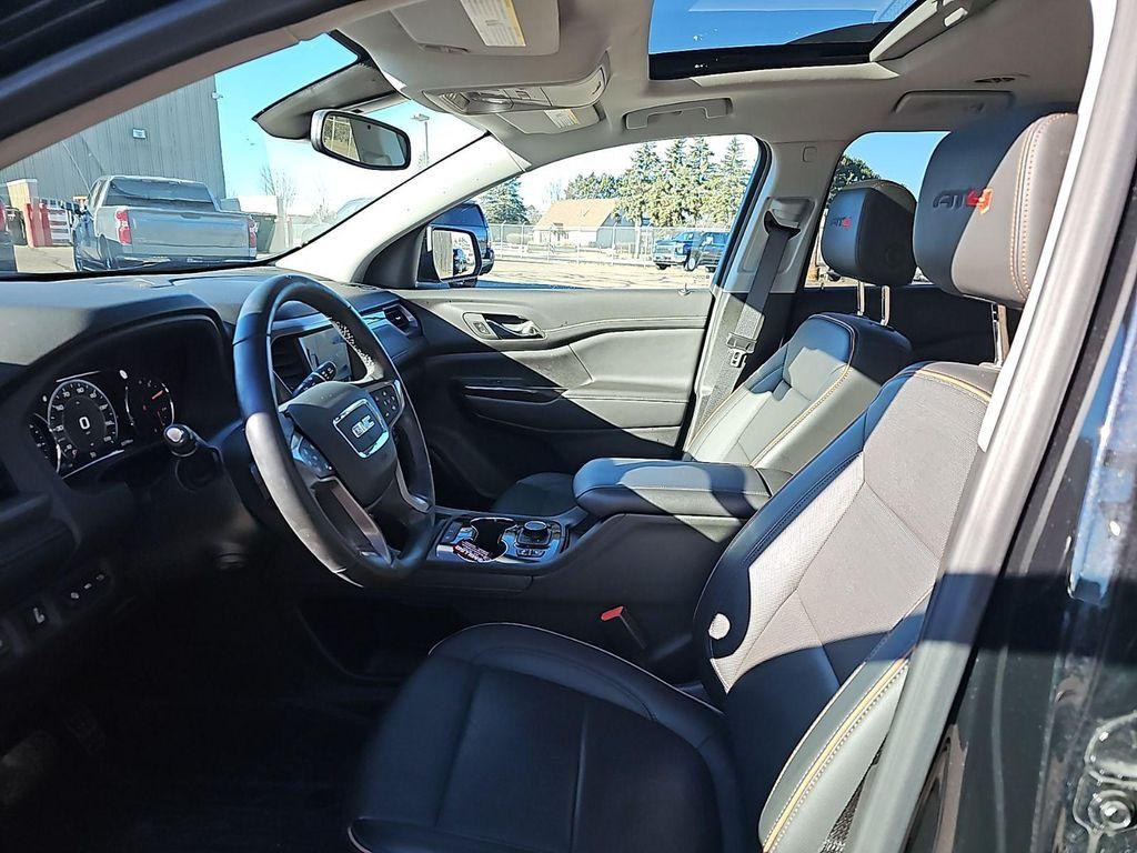 used 2023 GMC Acadia car, priced at $34,999