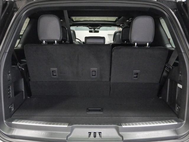 used 2024 Lincoln Navigator car, priced at $89,999