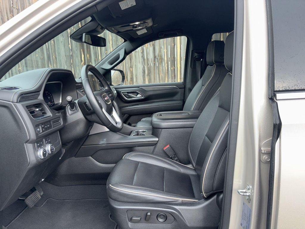 used 2023 GMC Yukon car, priced at $50,412