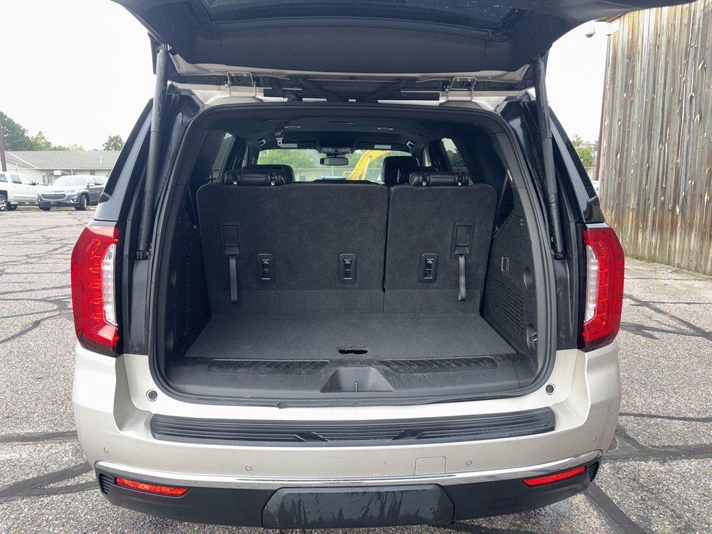 used 2023 GMC Yukon car, priced at $50,412