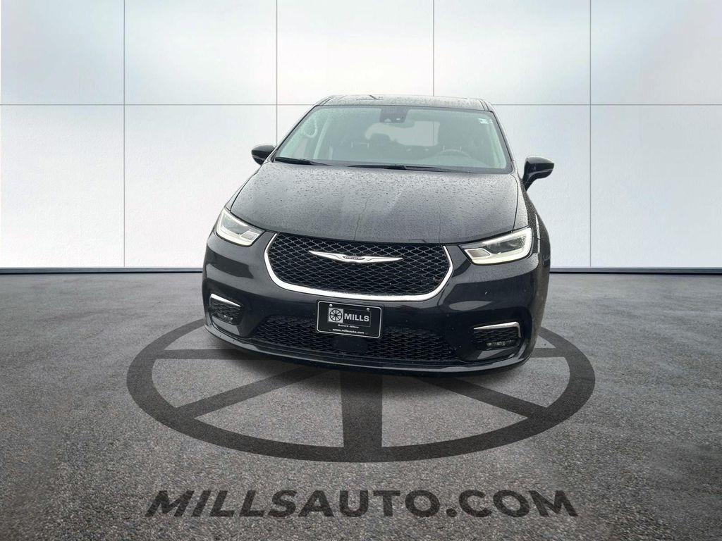 used 2024 Chrysler Pacifica car, priced at $30,300