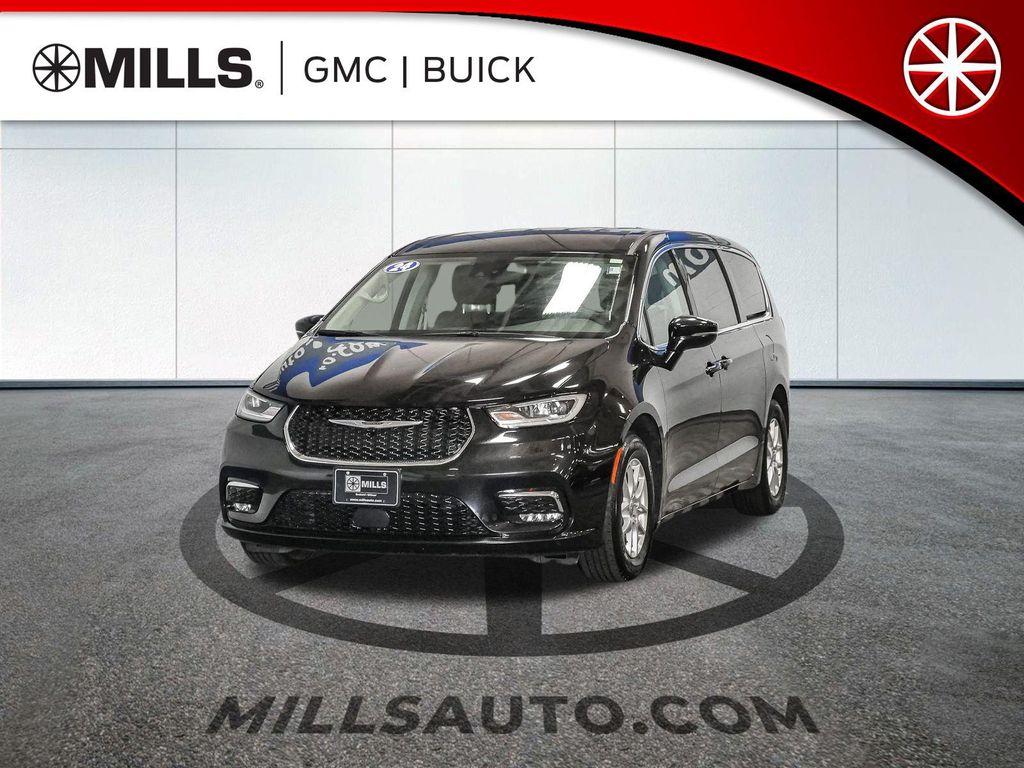 used 2024 Chrysler Pacifica car, priced at $29,852