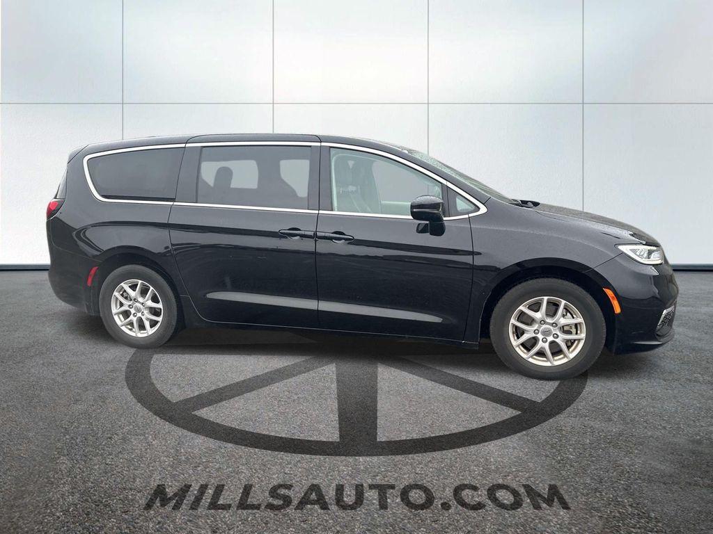 used 2024 Chrysler Pacifica car, priced at $30,300