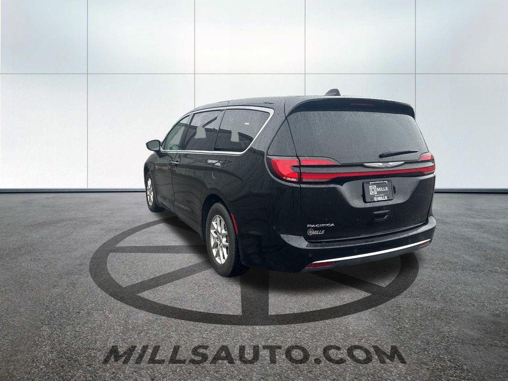 used 2024 Chrysler Pacifica car, priced at $30,300
