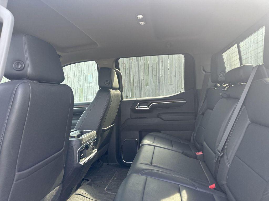 used 2023 GMC Sierra 1500 car, priced at $40,993